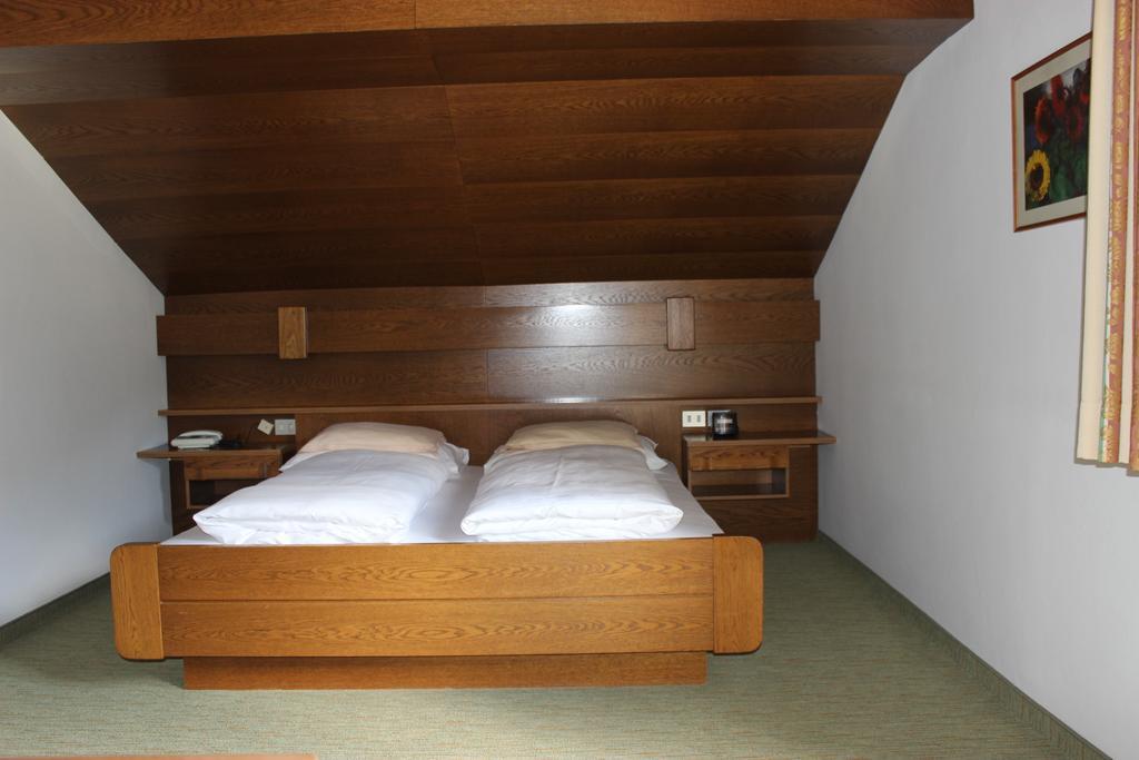 Villa Luise Ortisei Room photo